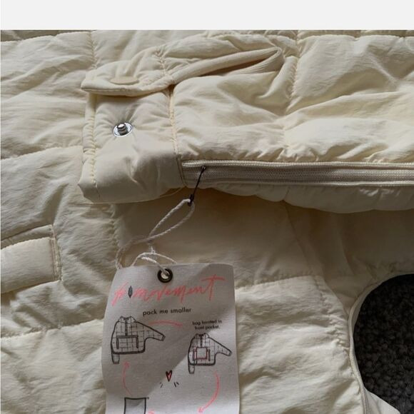 FREE PEOPLE MOVEMENT NWT Pippa Packable Puffer Jacket - Soft Sun - Picture 4 of 9